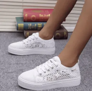 2025 Plus Size Women’s Mesh Sneakers – Breathable Hollow Design with Thick Sponge Sole for Casual Comfort