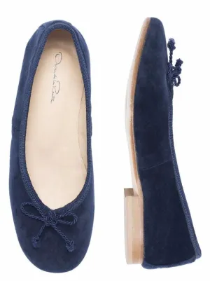 Oscar de la Renta Velvet Sabrina Style Shoe