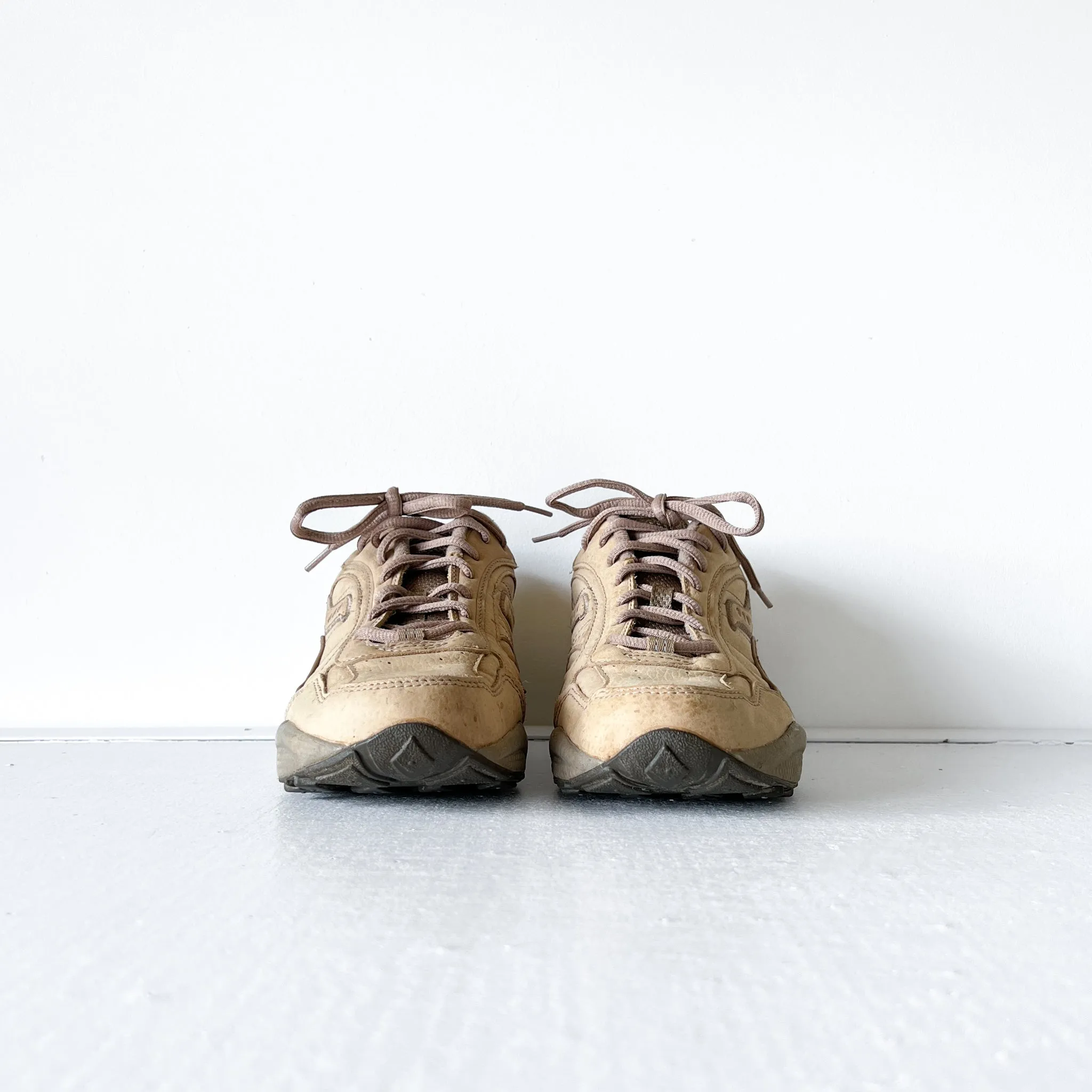 Saucony "Grid" Chunky Leather Sneaker in Tan/Brown