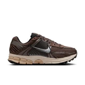 Women's Nike Zoom Vomero 5 Baroque Brown/Chrome-Light Orewood Brown-Hemp FN6742-201
